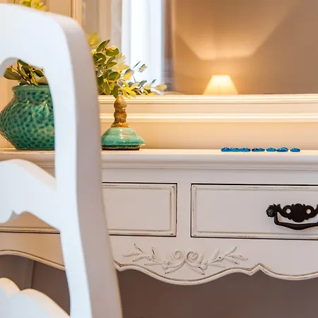 Anna Platanou Hotel *