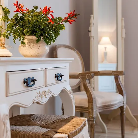 Hotel Anna Platanou *