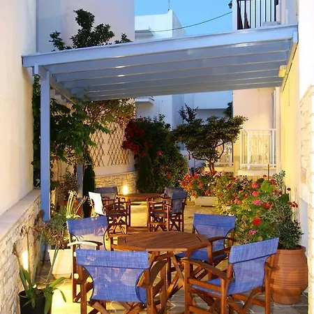 Anna Platanou Parikia (Paros)