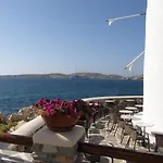 Anna Platanou Hotell *