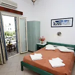 Anna Platanou Hotel *