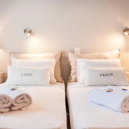 Anna Platanou Hotell Páros
