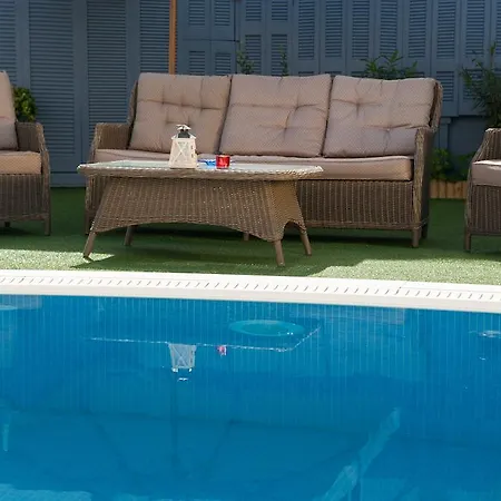 Hotel Anna Platanou