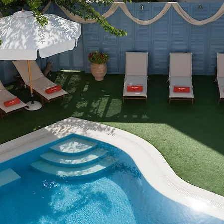 Anna Platanou Hotell *