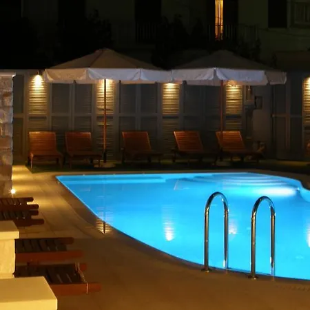 Anna Platanou Hotel *