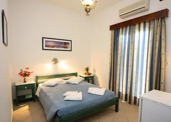 Hotell Anna Platanou