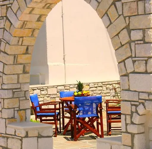 Anna Platanou * Paro