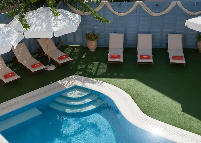 Anna Platanou Hotel *