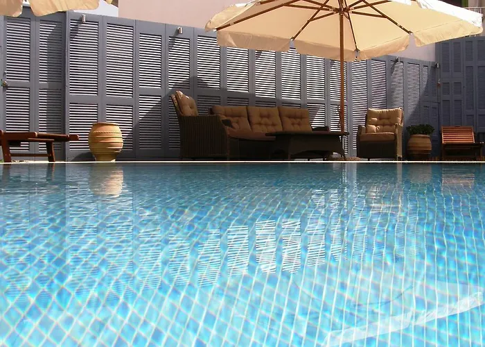 Anna Platanou Hotell