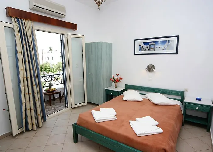 Anna Platanou Hotell *