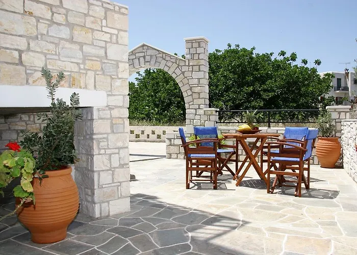 Hotell Anna Platanou *